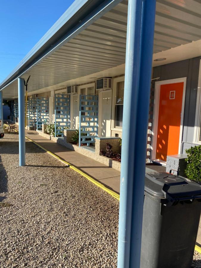Paddle Steamer Motel Swan Hill Extérieur photo